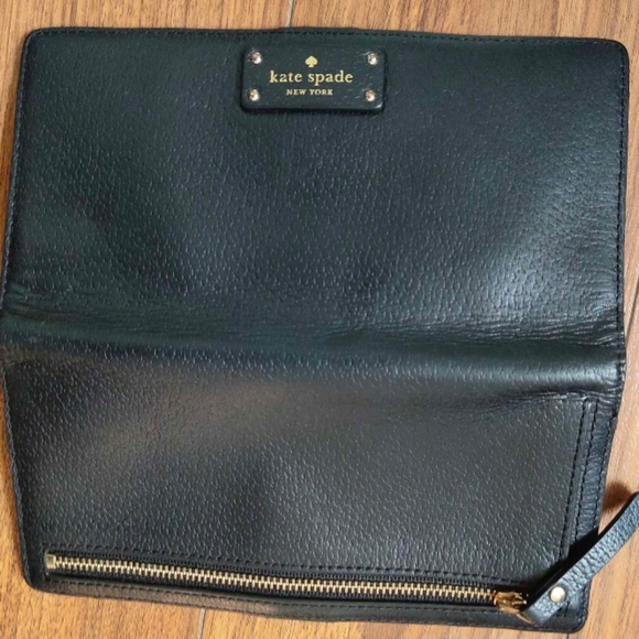 Kate Spade Pebbled Black Leather Wallet - Picture 3 of 4